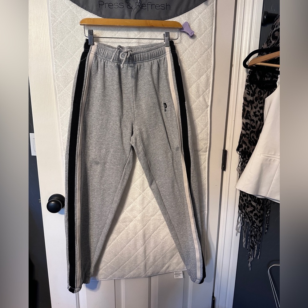 PINK Victoria's Secret Heather Gray Lounge Pants